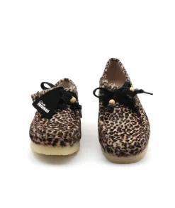 Shop L'Empreinte Chaussures CLARKS WALLABEE leopard