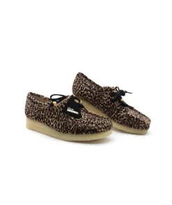 Shop L'Empreinte Chaussures CLARKS WALLABEE leopard