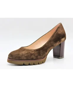 Shop L'Empreinte Chaussures GADEA 41126 TIPOX VELOURS kaki