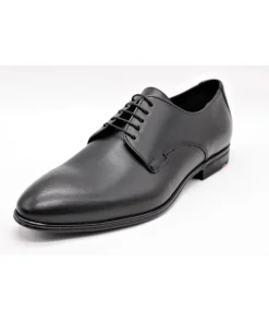 Shop L'Empreinte Chaussures LLOYD MADOC noir